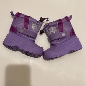 Toddlers purple koala kids winter/snow boots with front zipper for easy wear.